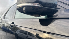 Land Rover Discovery 3.0 D300 Dynamic HSE 5dr Auto Diesel Station Wagon